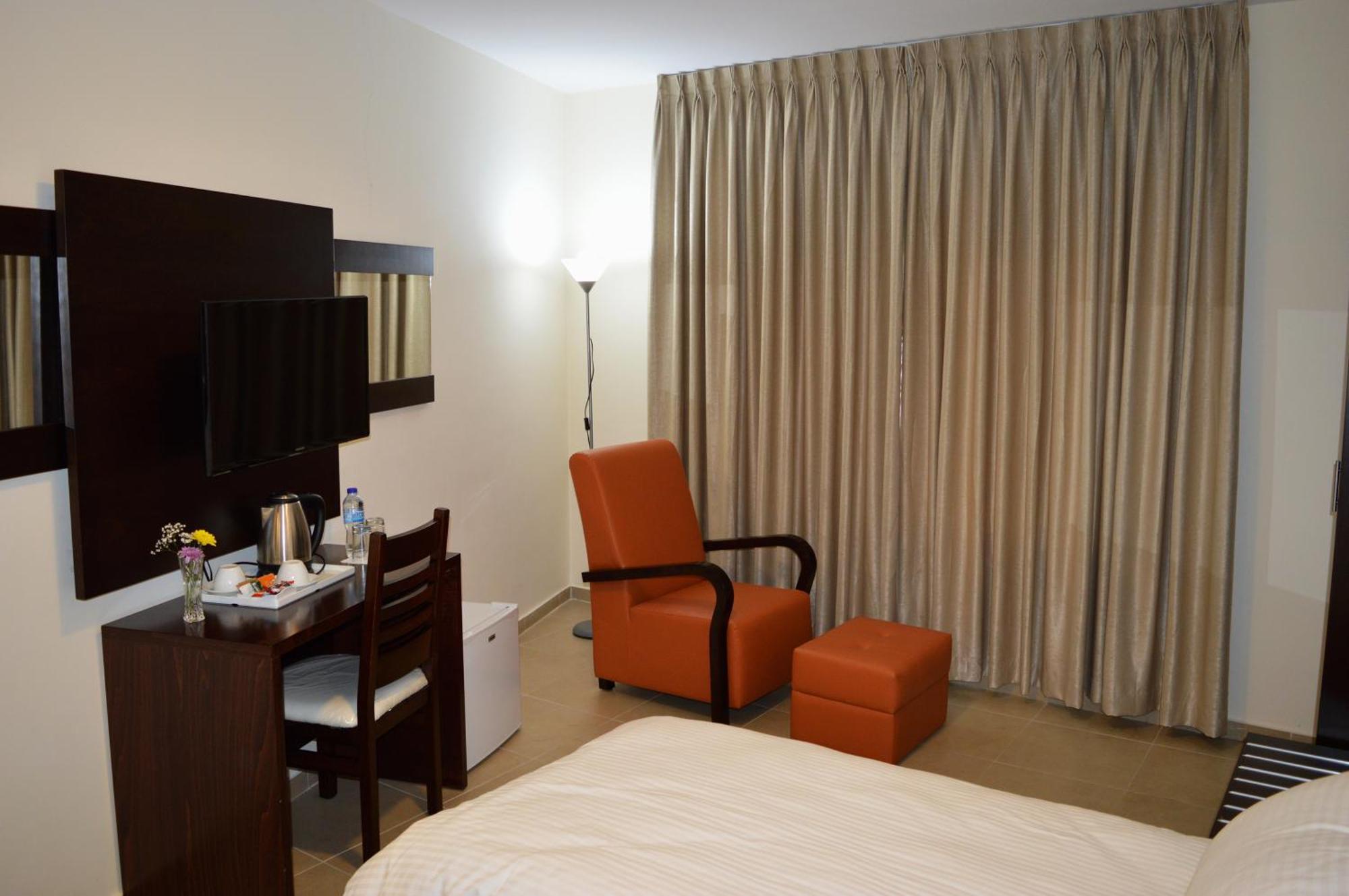Taybeh Golden Hotel Ramallah Zimmer foto